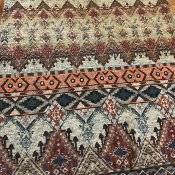 Form Fitting Aztec Print Dress - Picture 2 of 4